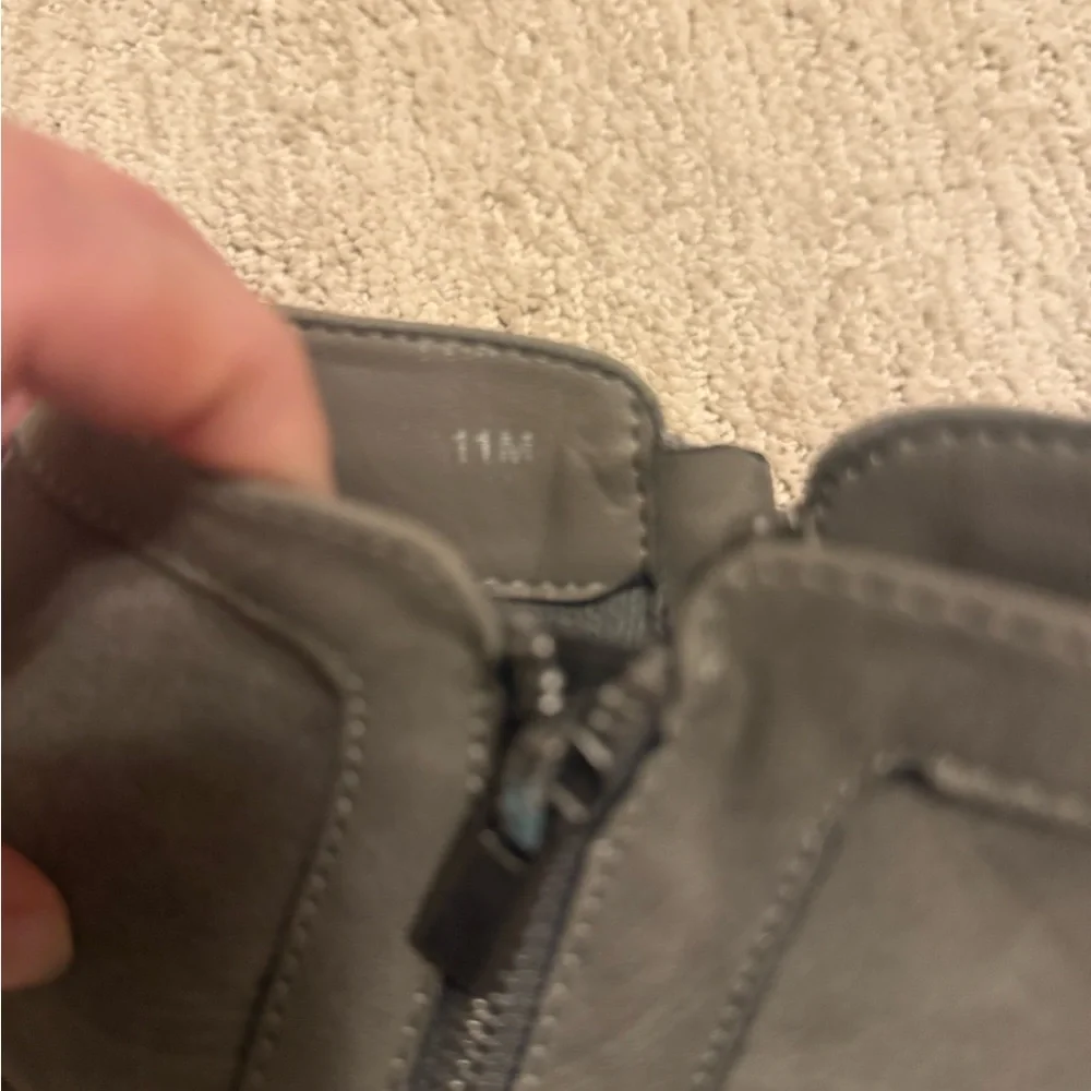 Women’s Gray Women's Ankle Boots Maurice’s Excellent Used‎ Condition Size 11M